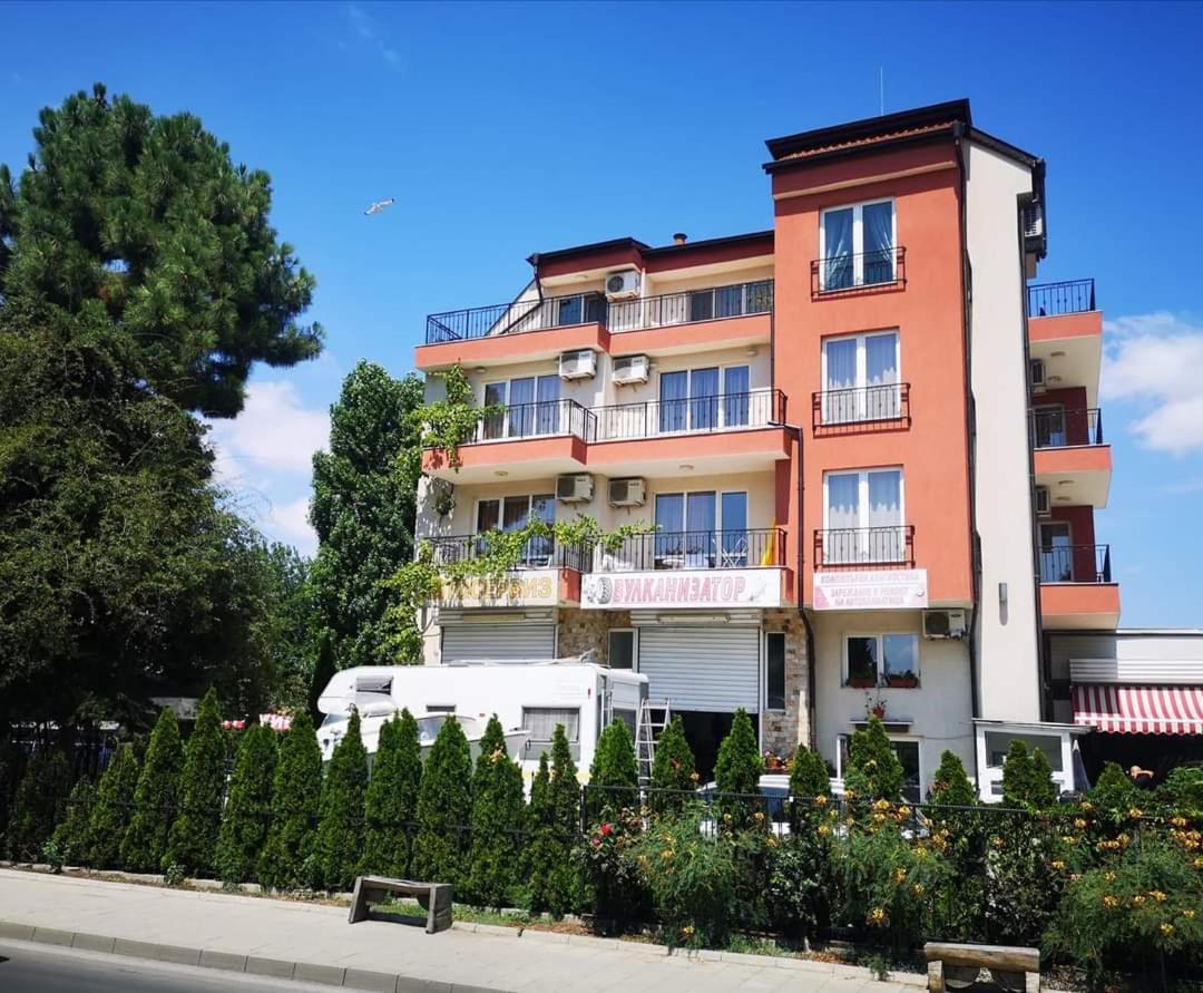 Respekt Guest House Slantschew brjag Exterior foto